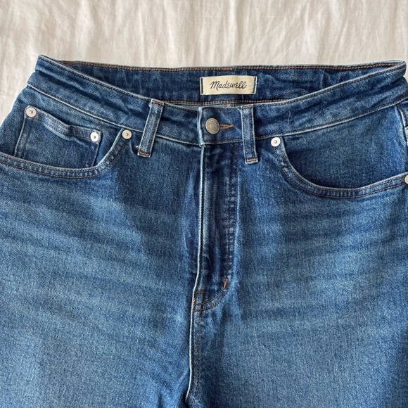 Madewell “Curvy 90s Straight” Midwash Jeans - Picture 5 of 5